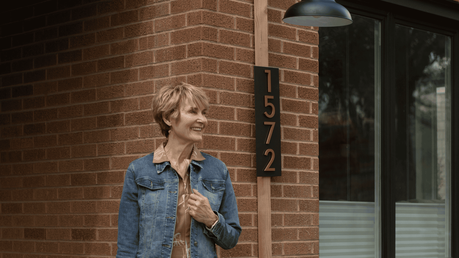 How to Install Your Simply Sweet Address Plaque; a modern curb appeal accessory by Post & Porch