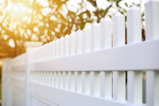 Modern Yard Fence Ideas: Matching your Fence to your Home's Style