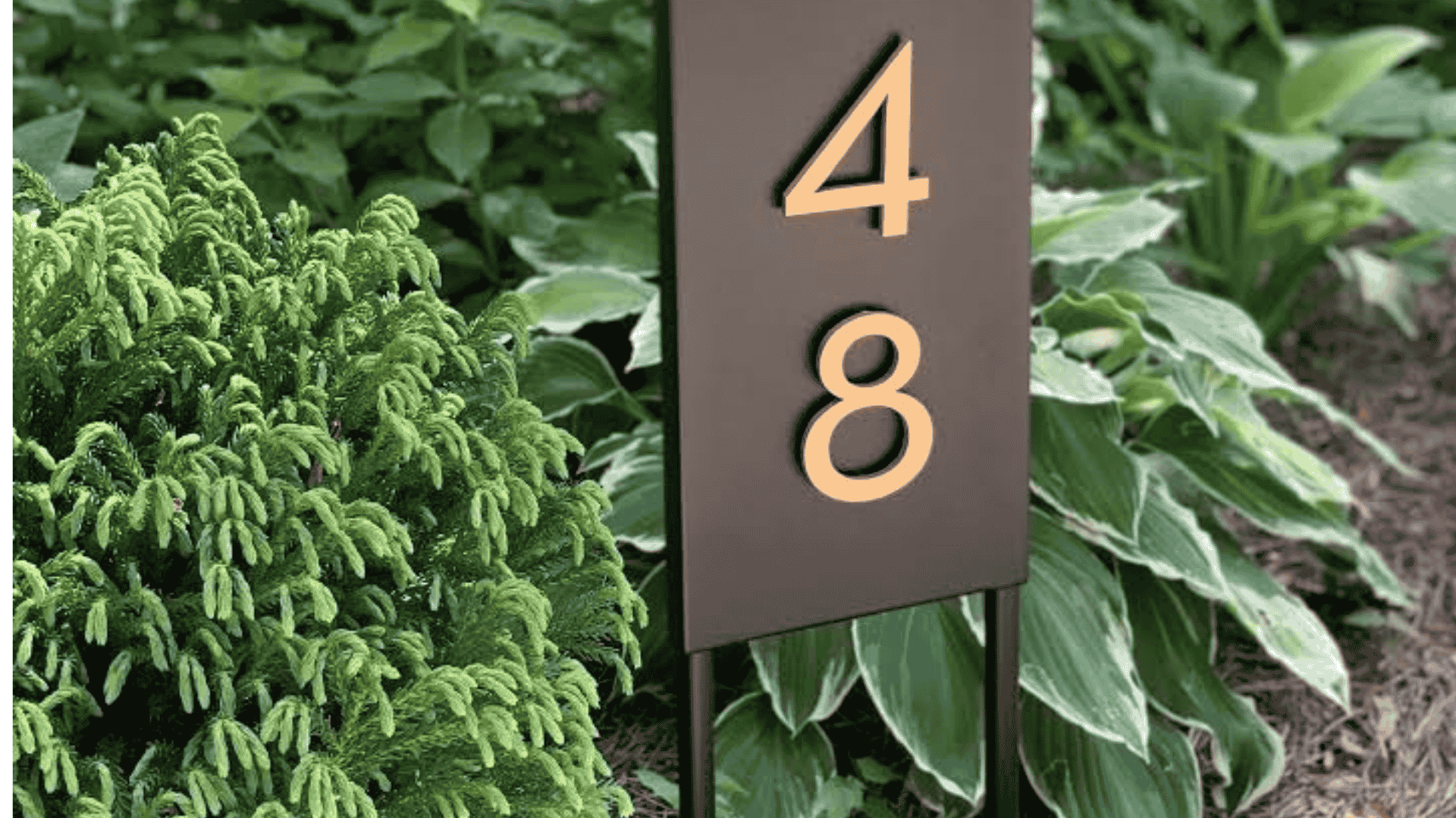 How House Numbers and Other Accessories Increase Curb Appeal