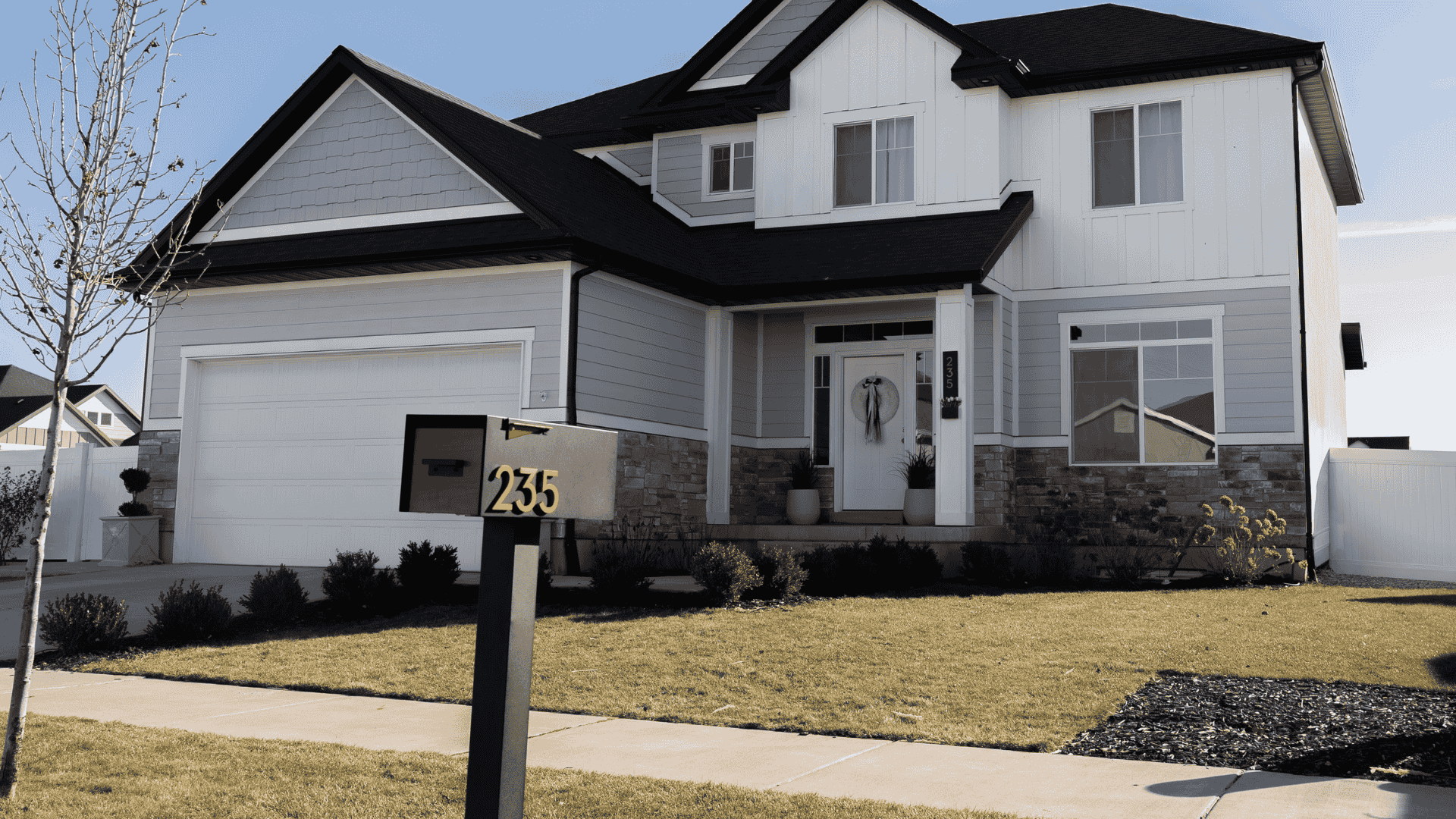 Front Yard Curb Appeal Ideas That Make a Home Look Finished