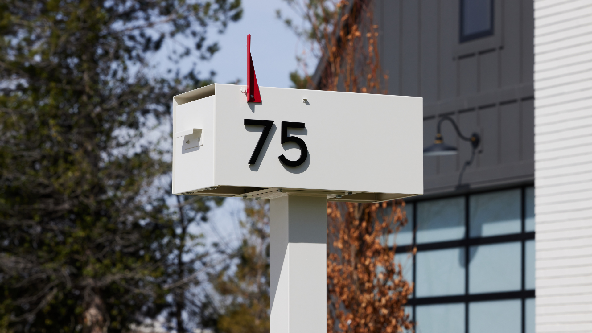 How to Clean Your Modern Mailbox and Keep It Looking New