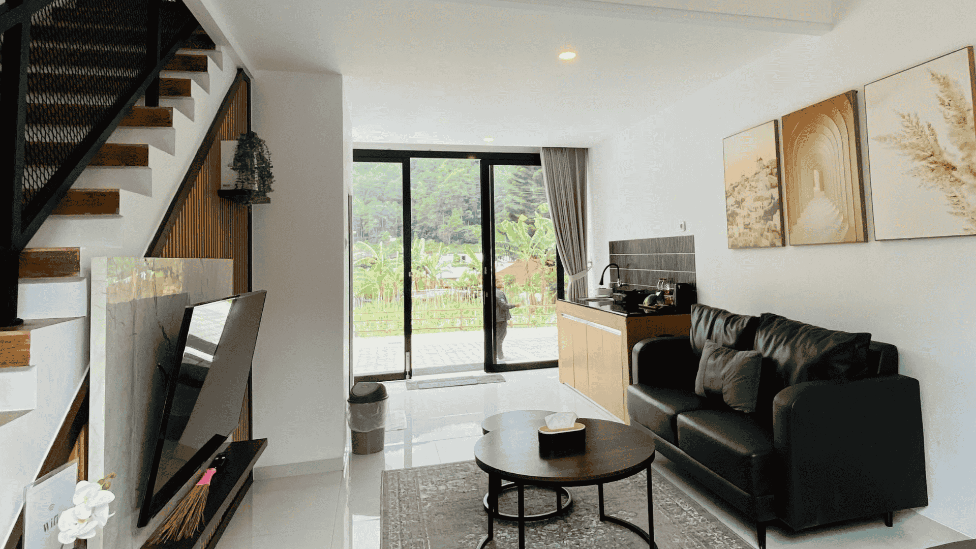 Contemporary vs. Modern Design: Key Differences, Features, And Budget Ideas for a 3 Bedroom Home