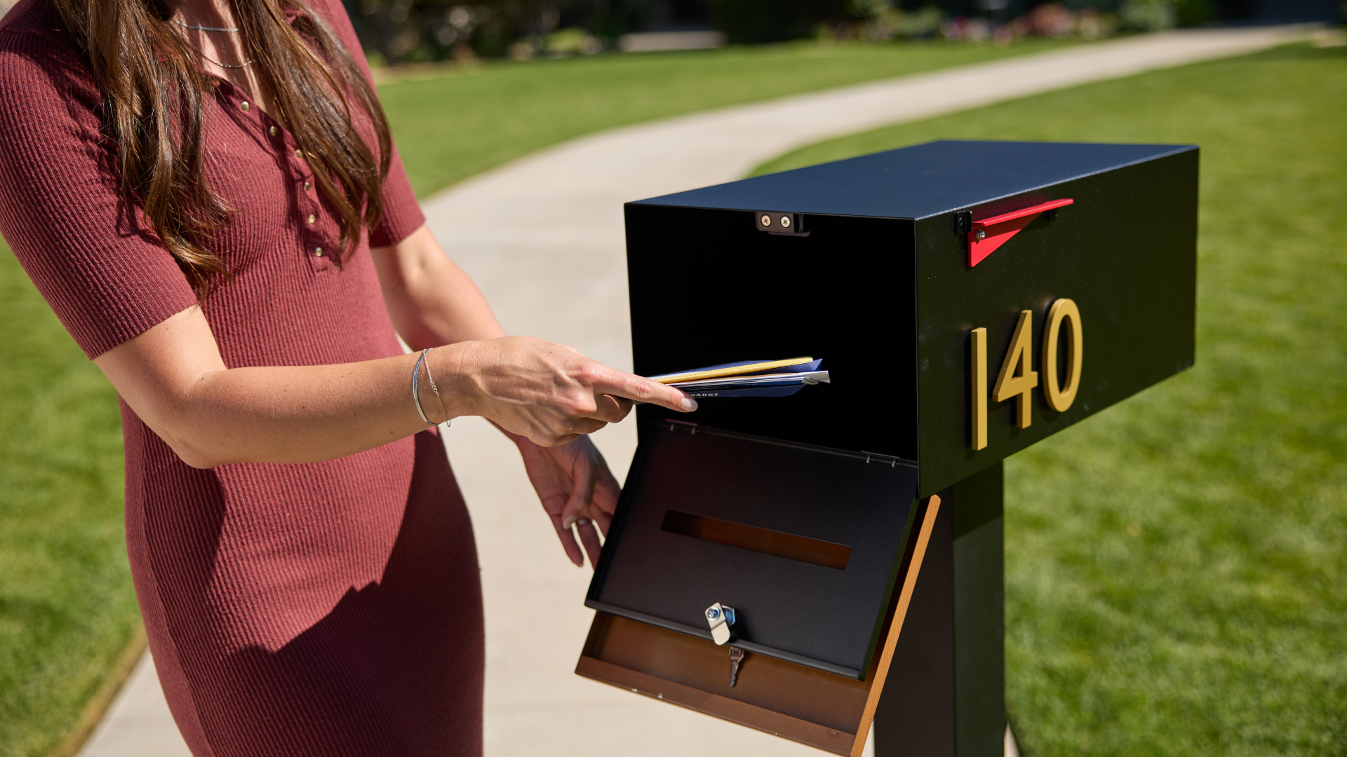 Things You Can’t Get Delivered Without a Locking Mailbox
