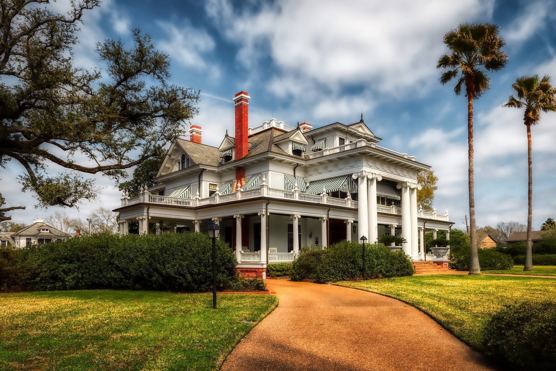 Improving Your Home’s Curb Appeal—A Basic Guide